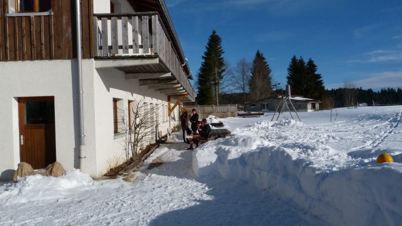 La Grange De Haute-Joux Les Fourgs المظهر الخارجي الصورة